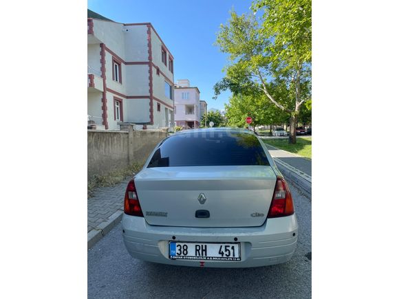 Sahibinden Renault Clio 1.4 RN 2001 Model