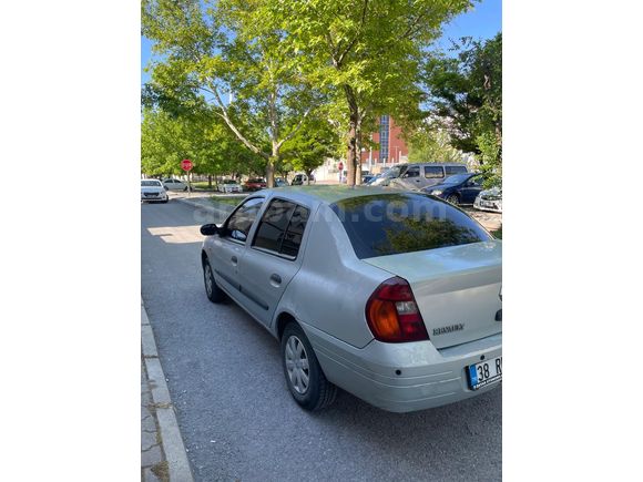 Sahibinden Renault Clio 1.4 RN 2001 Model