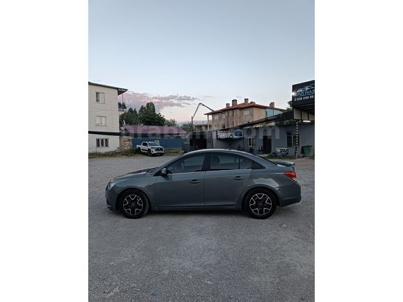 Sahibinden Chevrolet Cruze 1.6 LS 2010 Model