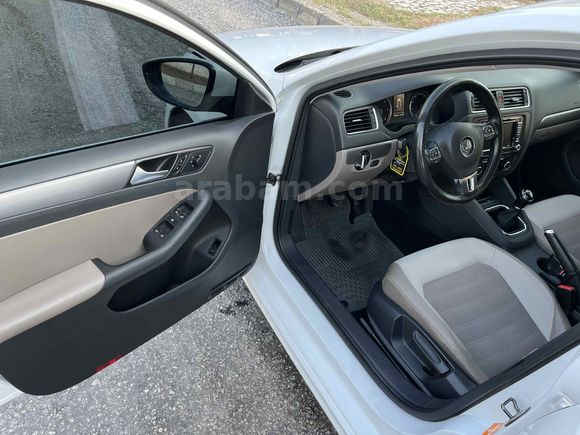DÜŞÜK KM BAKIMLI JETTA