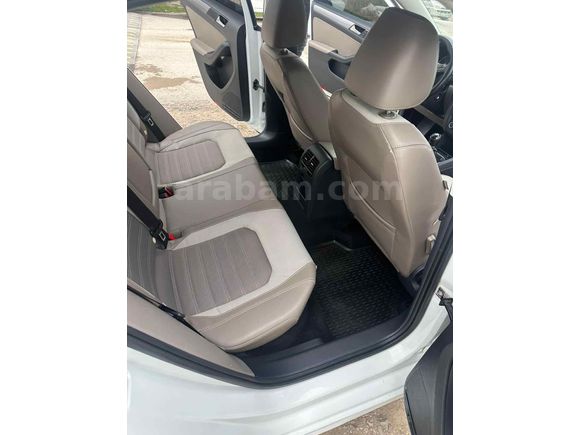 DÜŞÜK KM BAKIMLI JETTA
