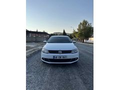 DÜŞÜK KM BAKIMLI JETTA