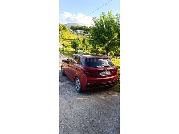 MAKYAJLI KASA DÜŞÜK KM'Lİ İ20
