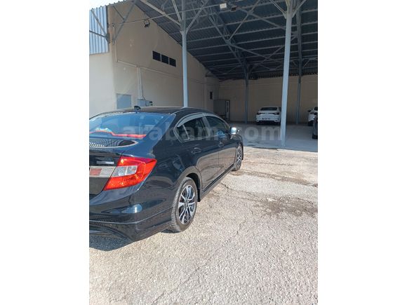 Sahibinden Honda Civic 1.6i VTEC Black Edition 2015 Model