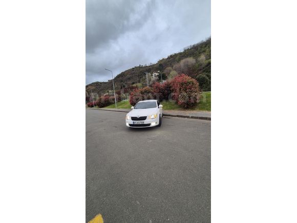 Sahibinden Skoda SuperB 1.6 TDI Elegance 2012 Model