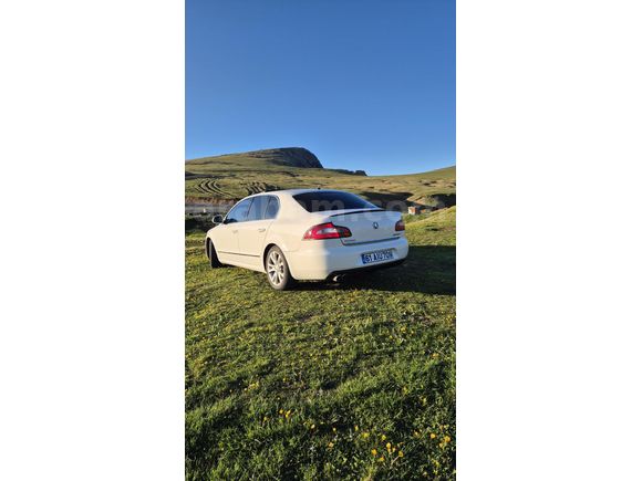 Sahibinden Skoda SuperB 1.6 TDI Elegance 2012 Model