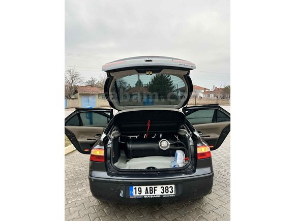 Sahibinden Renault Laguna 1.6 Expression 2004 Model 
