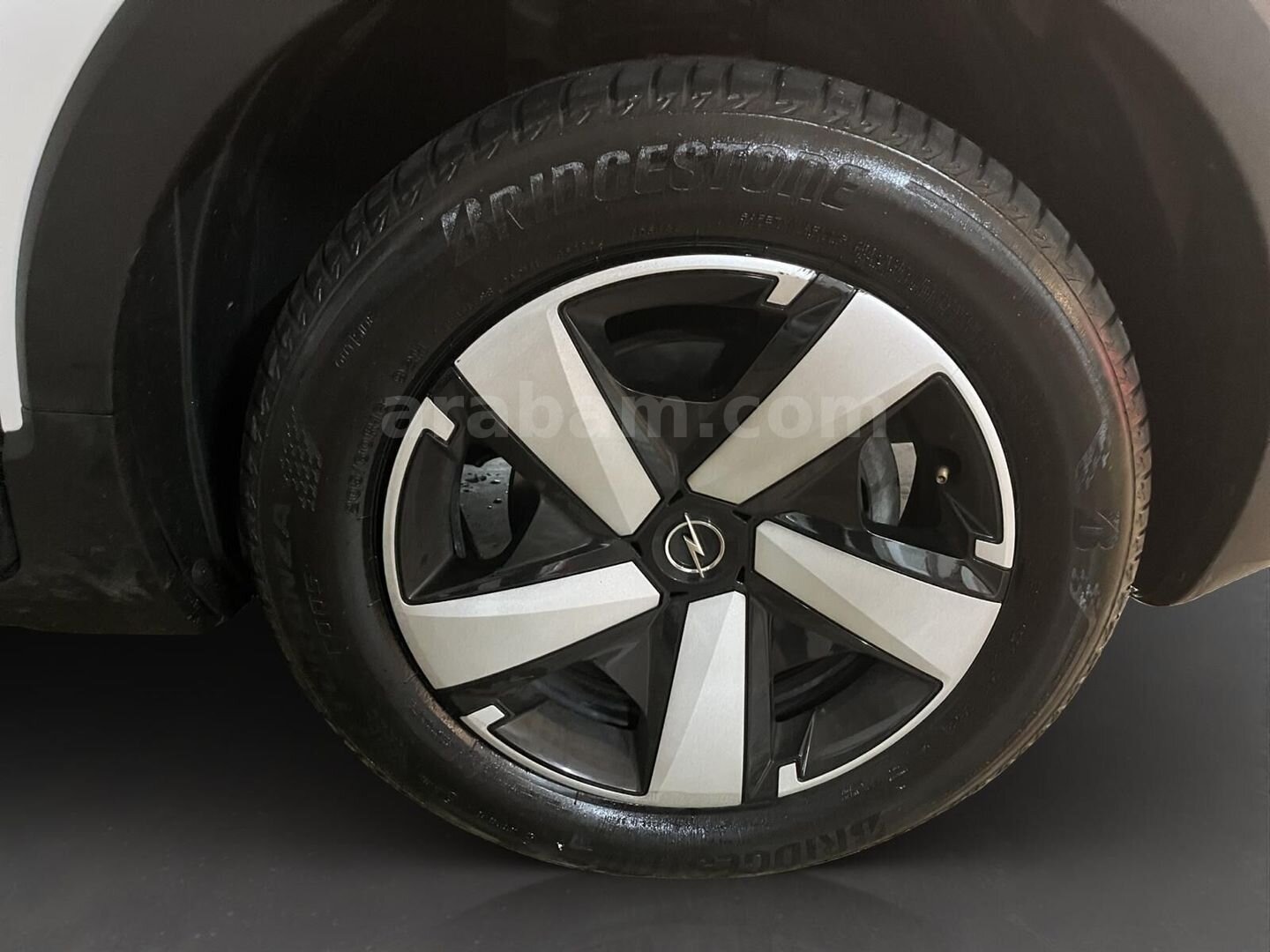 otomobil Opel Crossland 1.2 Turbo Essential 5