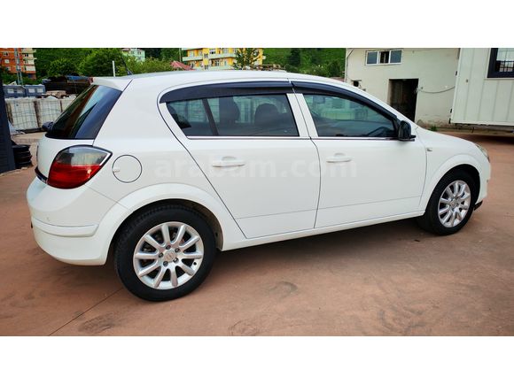 YEŞİL AUTO'DAN 2011 OPEL-ASTRA-1.3CDTI-OTOMATİK