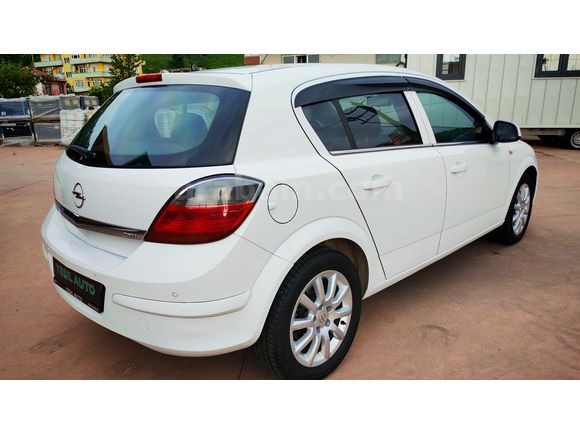 YEŞİL AUTO'DAN 2011 OPEL-ASTRA-1.3CDTI-OTOMATİK