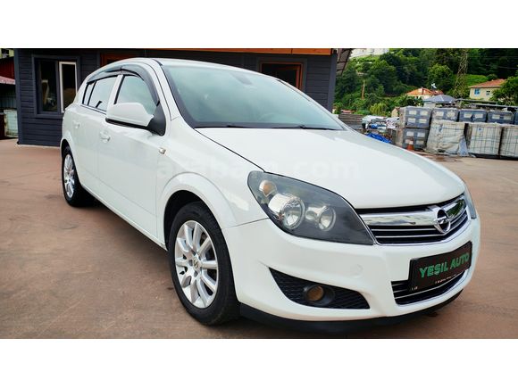 YEŞİL AUTO'DAN 2011 OPEL-ASTRA-1.3CDTI-OTOMATİK