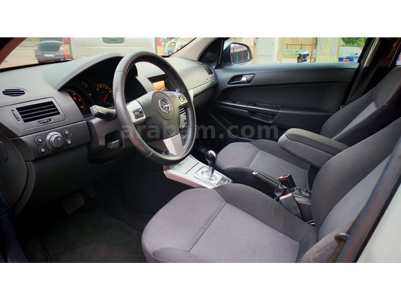 YEŞİL AUTO'DAN 2011 OPEL-ASTRA-1.3CDTI-OTOMATİK