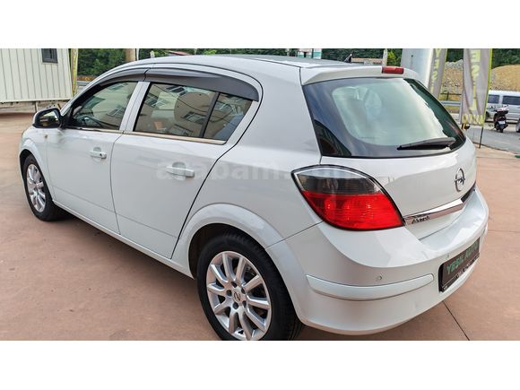 YEŞİL AUTO'DAN 2011 OPEL-ASTRA-1.3CDTI-OTOMATİK