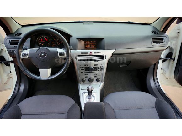 YEŞİL AUTO'DAN 2011 OPEL-ASTRA-1.3CDTI-OTOMATİK