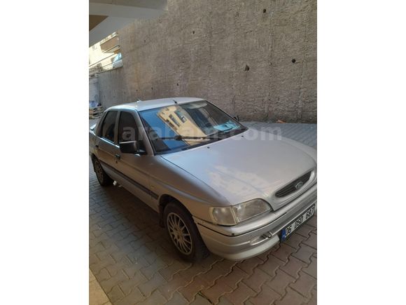 Sahibinden Ford Escort 1.6 CL 1995 Model