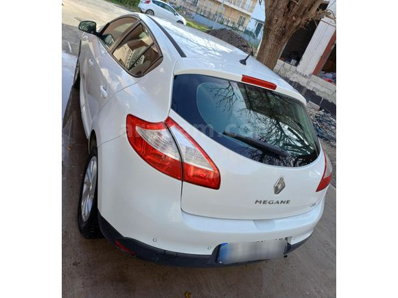 Düşük KM Megane 3 (1.5 dci)