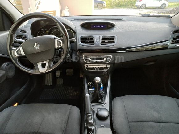 Düşük KM Megane 3 (1.5 dci)