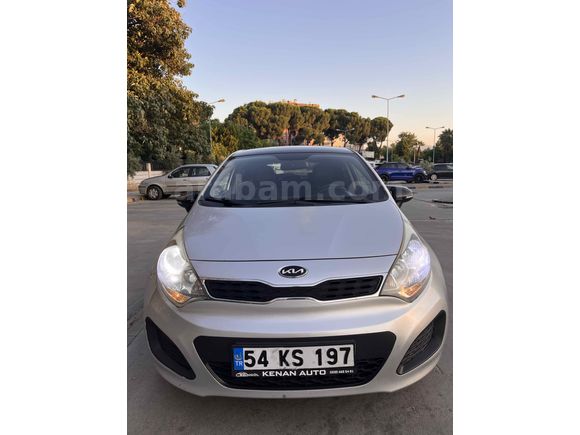Sağlıkçıdan bakımlı 2012 Kia Rio 1.4 CRDi 
