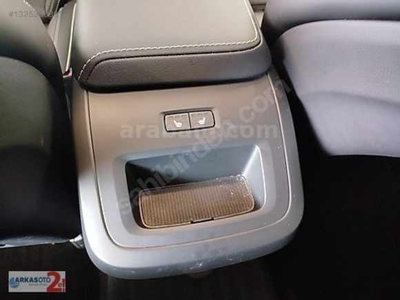 VOLVO YETKİLİ BAYİ ARKAS ANKARADAN V60 2.0 B4 PLUS DARK