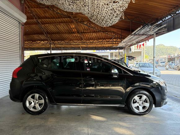 Sahibinden  kazasız ekonomik full paket cam tavan Peugeot 3008 1.6 e-HDi Allure 2012 Model 