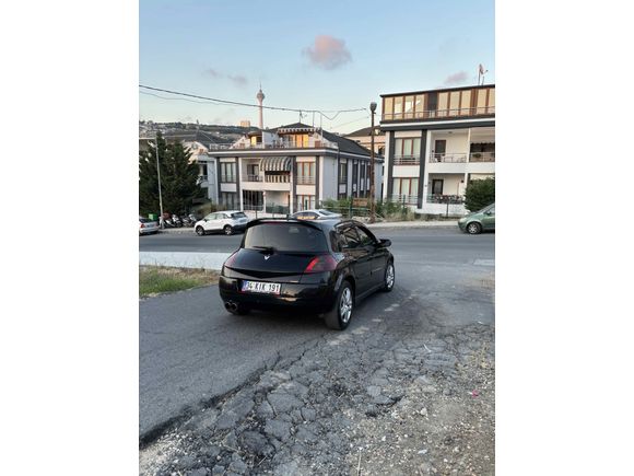 Sahibinden Renault Megane 1.4 Authentique 2006 Model 