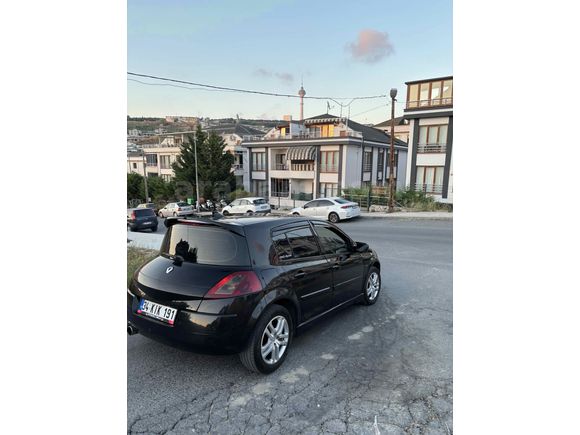 Sahibinden Renault Megane 1.4 Authentique 2006 Model 
