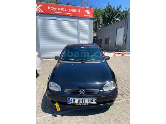 Memurdan temiz aile aracı  Opel Corsa 1.2 Swing 1999 