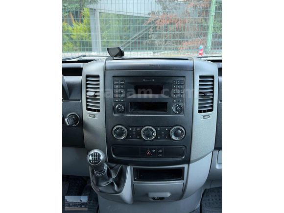 DEMİR'DEN 2015 MODEL CRAFTER ALMAN PERSONEL TAŞITI 15+1