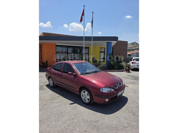 Sahibinden Renault Megane 1.4 Authentique 2002 Model