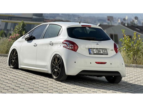 Sahibinden Peugeot 208 1.4 HDi Active 2013 Model 