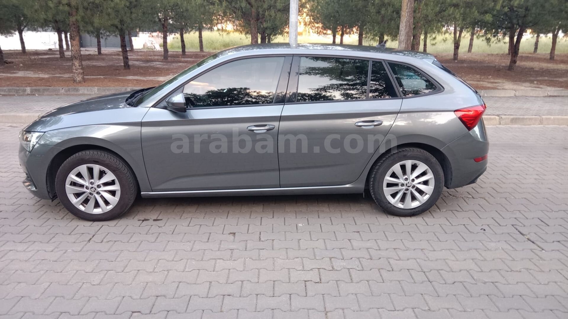 Sahibinden Skoda Scala 1.0 TSI Elite 2024 Model Denizli 51.500 km Füme 6