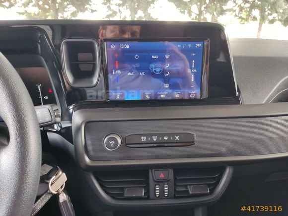 (Koyuncu Fiat) 2025 FORD TOURNEO COURİER 1.5 ECOBLUE TREND
