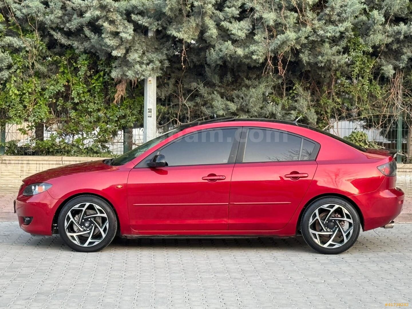 Galeriden Mazda 3 1.6 Dynamic 2006 Model Konya 257.000 km Kırmızı 4