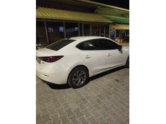 Sahibinden Mazda 3 1.5 SkyActive-G Soul 2015 Model  200.000 km Beyaz