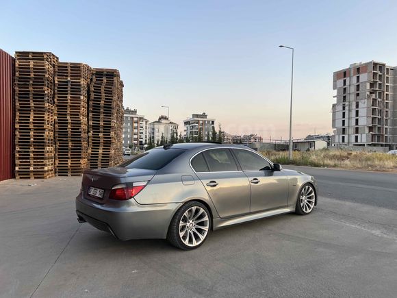 Bmw E60  520D /163luk/LCİ/M5 Görünüm 