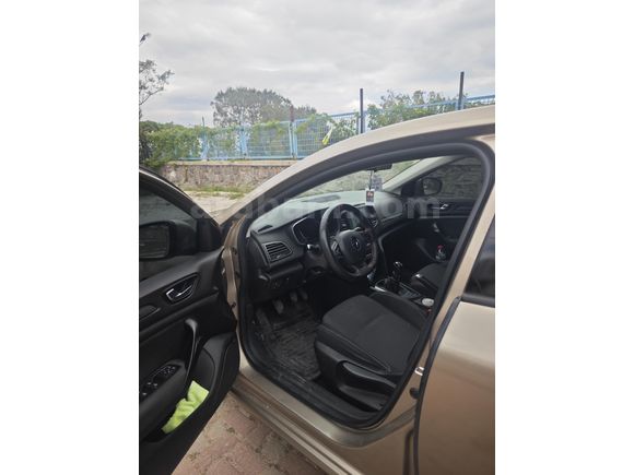 Sahibinden Renault Megane 1.6 Joy 2017 Model