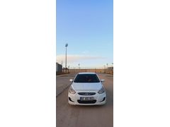 Sahibinden Hyundai Accent Blue 1.6 CRDI Biz 2014 Model  226.000 km Beyaz