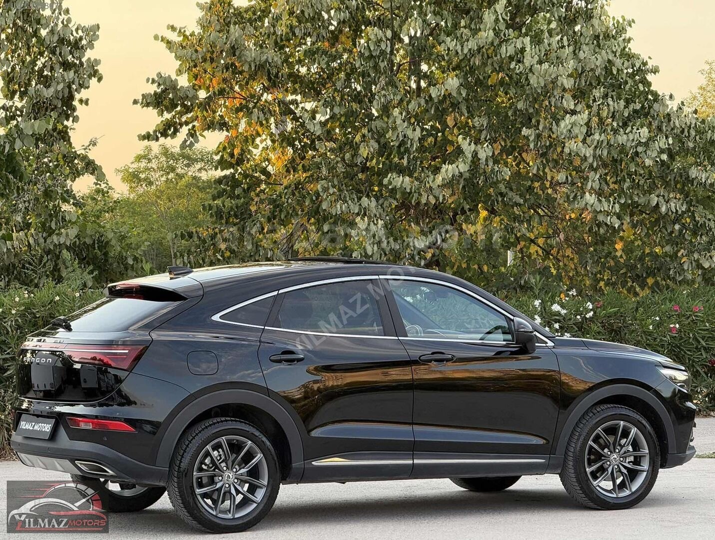Galeriden DFSK Fengon 5 2023 Model Kocaeli 55.000 km Siyah 6
