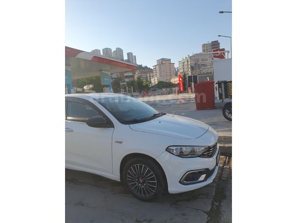 SAHİBİNDEN TEMIZ AILE ARABASI EGEA