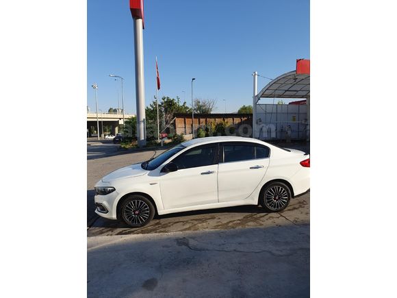 SAHİBİNDEN TEMIZ AILE ARABASI EGEA