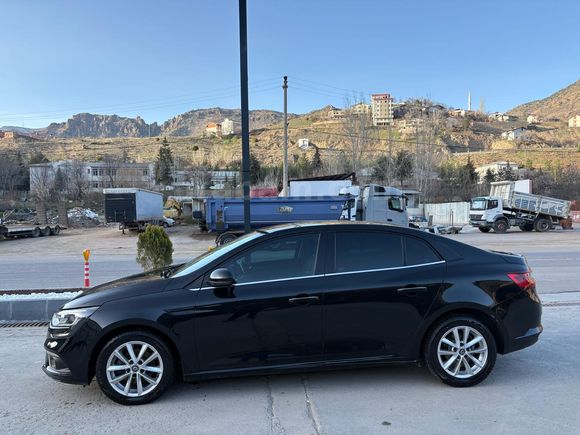 Renault Megane 1.5 Blue DCI Touch 2020 Model