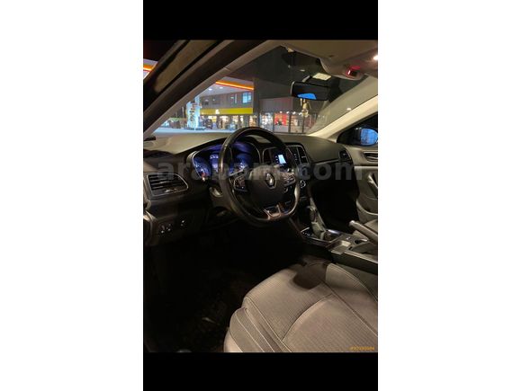 Renault Megane 1.5 Blue DCI Touch 2020 Model