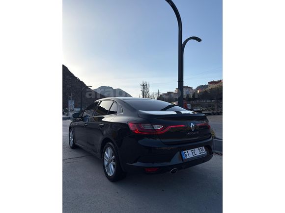 Renault Megane 1.5 Blue DCI Touch 2020 Model