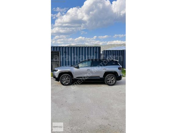 ERENZO - 2026 JEEP COMPASS E-HYBRID SUMMIT YOSEMITE GRAY