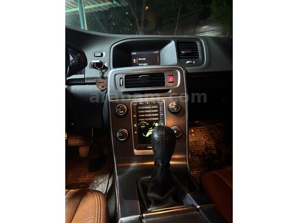 Sahibinden Volvo S60 1.6 D Advance 2012 Model