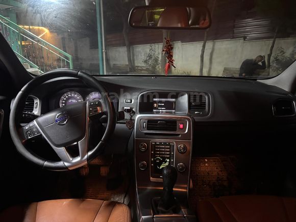 Sahibinden Volvo S60 1.6 D Advance 2012 Model