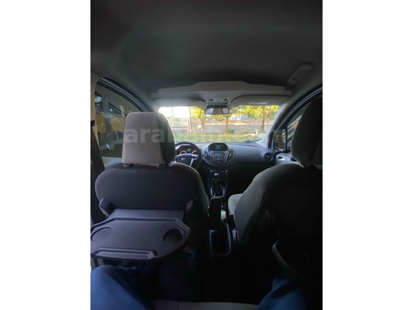 Sahibinden Ford Tourneo Courier 1.6 TDCi Titanium Plus 2017 Model 