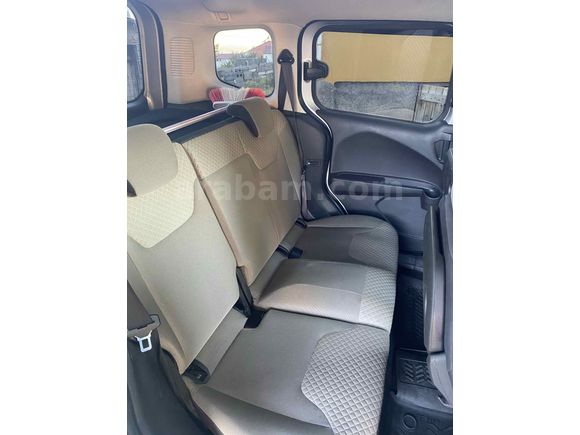 Sahibinden Ford Tourneo Courier 1.6 TDCi Titanium Plus 2017 Model 