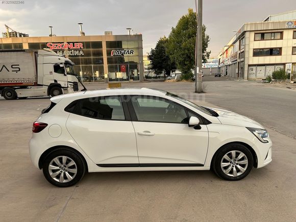 2020 MODEL (2021 TRAFİK ÇIKIŞLI) 1.5 DİZEL CLİO 5