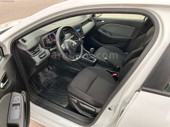 2020 MODEL (2021 TRAFİK ÇIKIŞLI) 1.5 DİZEL CLİO 5